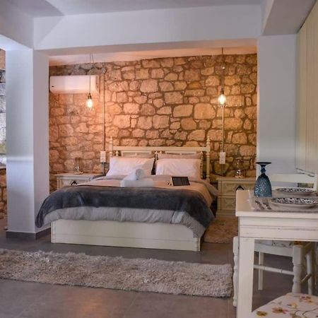 Kitriaí Coastal Stone Hideaway With Stunning Sceneryヴィラ エクステリア 写真