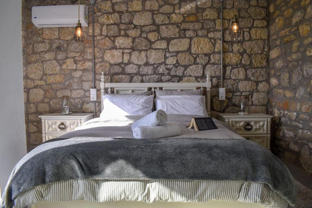 Kitriaí Coastal Stone Hideaway With Stunning Sceneryヴィラ エクステリア 写真