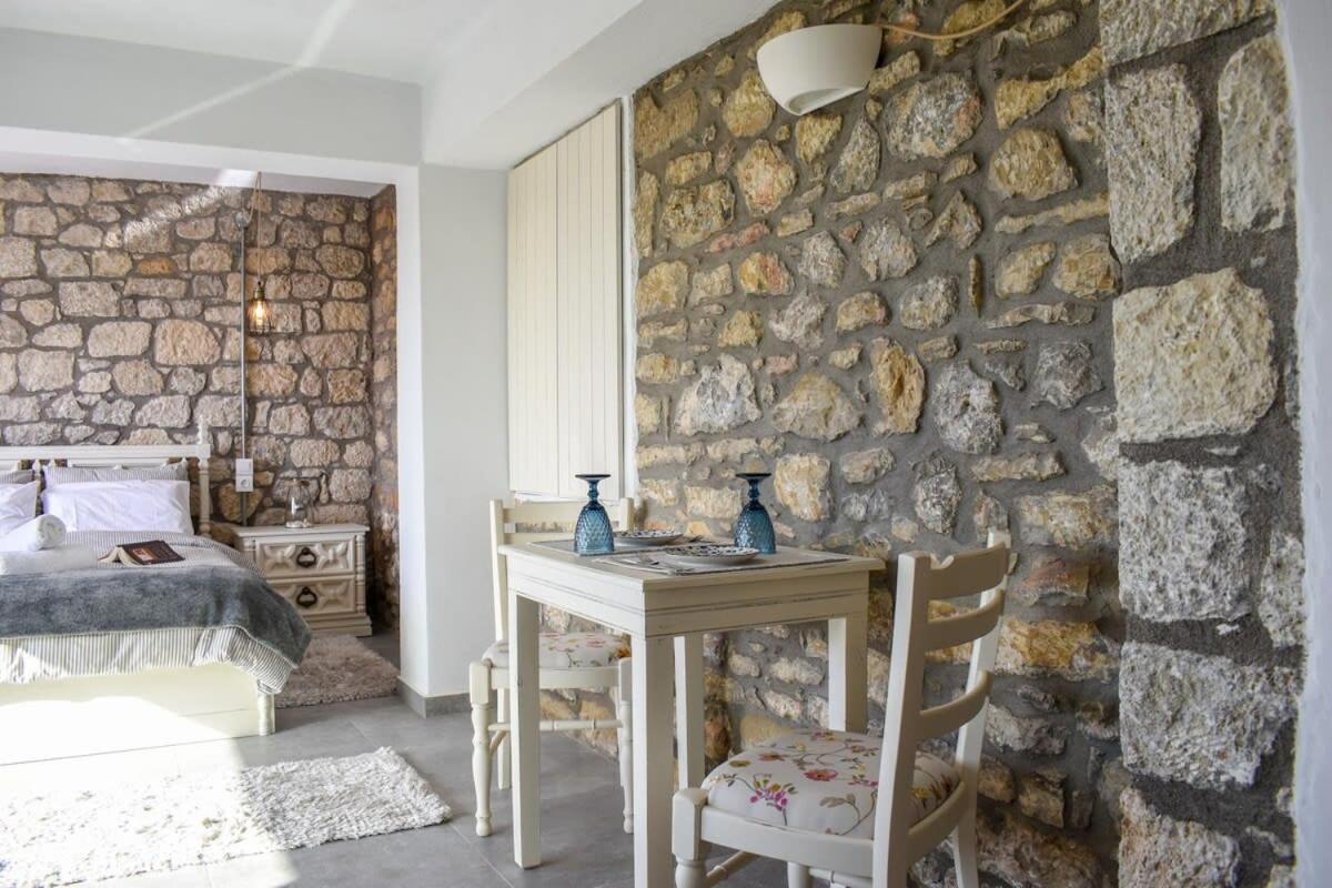 Kitriaí Coastal Stone Hideaway With Stunning Sceneryヴィラ エクステリア 写真